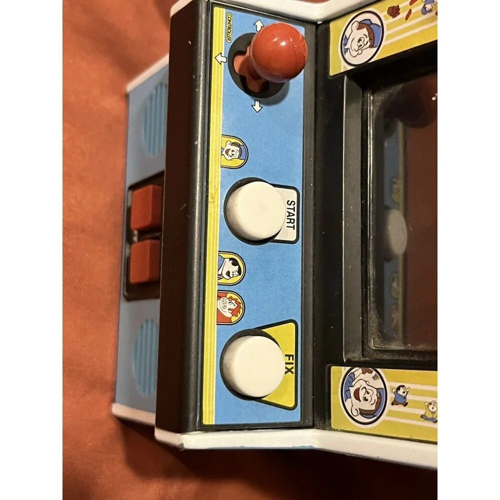 Fix It Felix Jr Mini Arcade Game Disney Wreck it Ralph Electronic.  Works